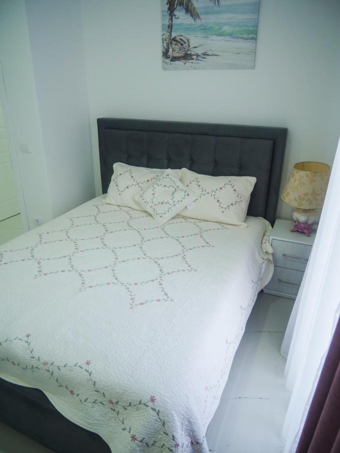 Imperator Apartments Улцинь Екстер'єр фото